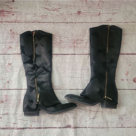 Donald J Pliner Duck Feathers Riding Boots Size 7 - Picture 2 of 6